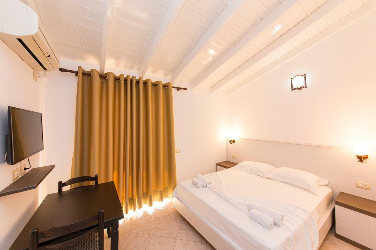 Hotel Mariksel Ksamil Luaran gambar