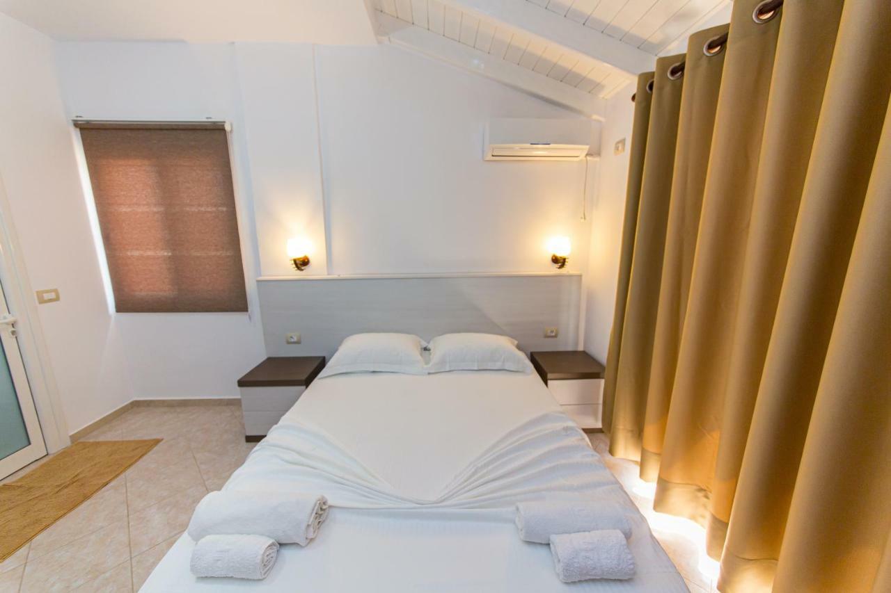 Hotel Mariksel Ksamil Luaran gambar